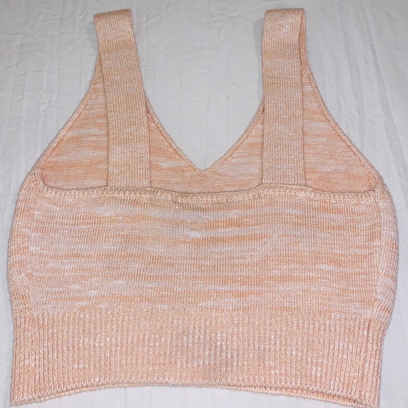 4/$25♦️FOREVER21 Sweater Crop Top Peach & White - Picture 3 of 3